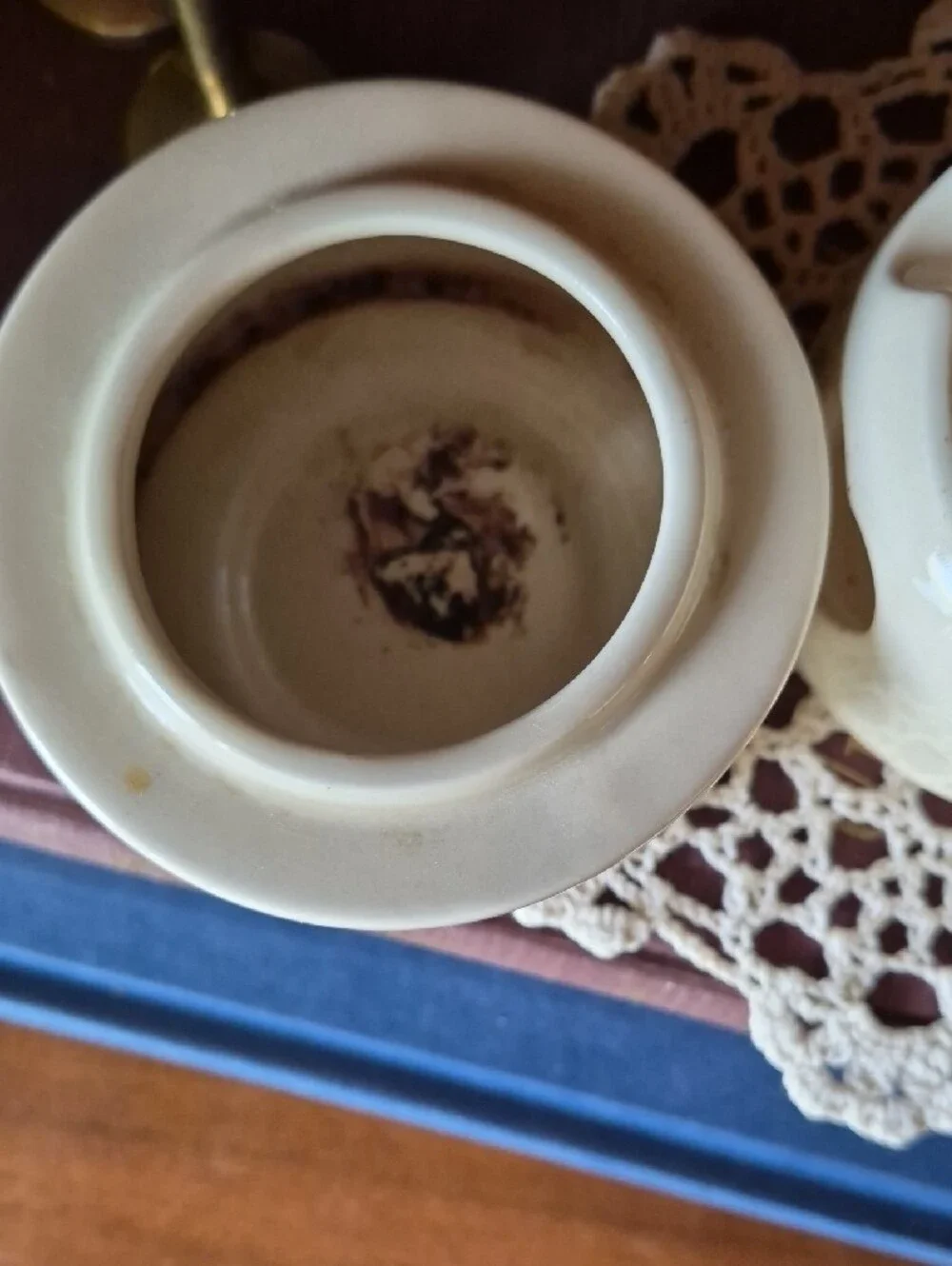 Ceramic Goose Heart Warmer - Cream with Pastel Floral Ribbon